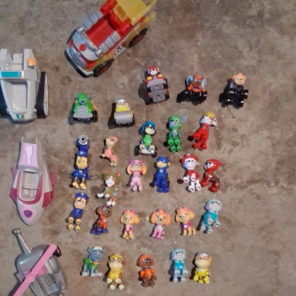 Colorful Kids Toy Set with Vehicles and Figures